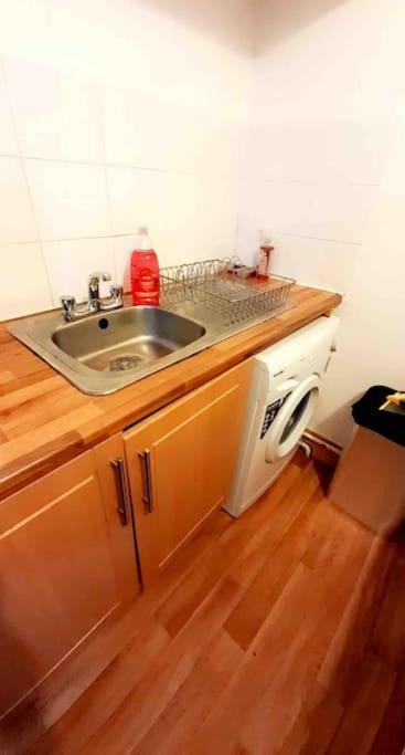 Entire One Bedroom Near Stratford * Londres